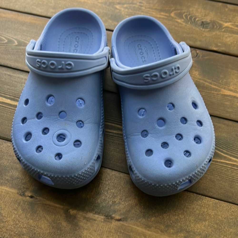 Periwinkle Girls Crocs 12